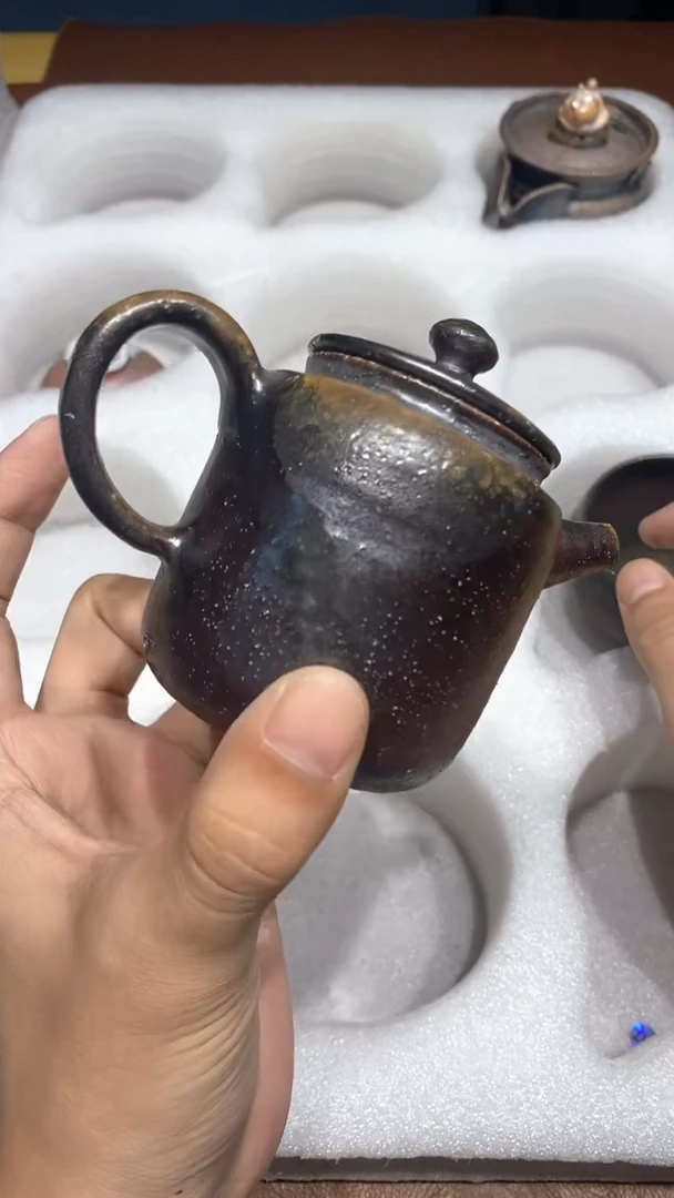 奢瓷/瑞寅柴烧茶器（壶）684