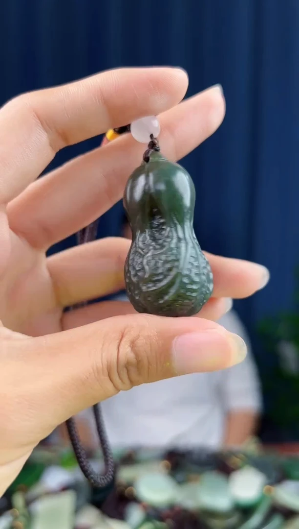 颈饰未镶嵌和田玉拍一发一，多样性发货