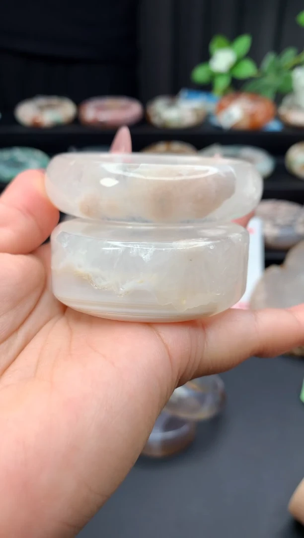 石英质玉手镯未镶嵌赠送镯心（58圈口）无证书