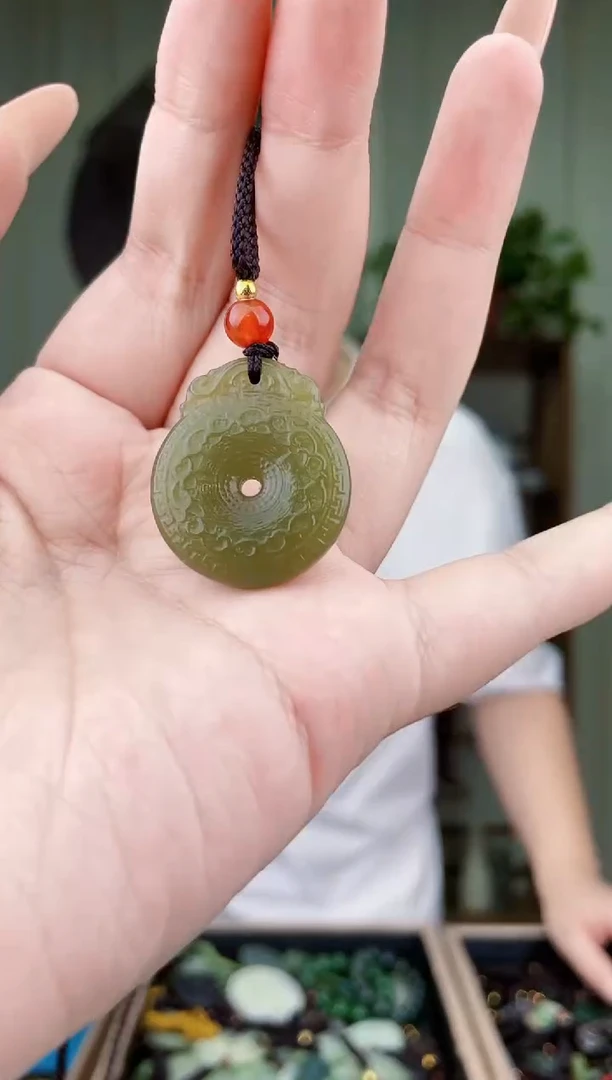 未镶嵌和田玉挂件拍一发一，多样性发货！