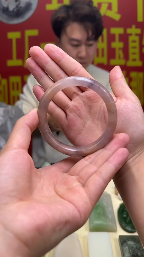 【闪购商品】石英质玉手镯未镶嵌手镯