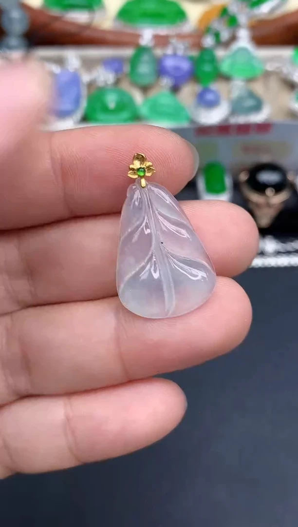 颈饰18K金镶嵌翡翠186-中国好珍宝