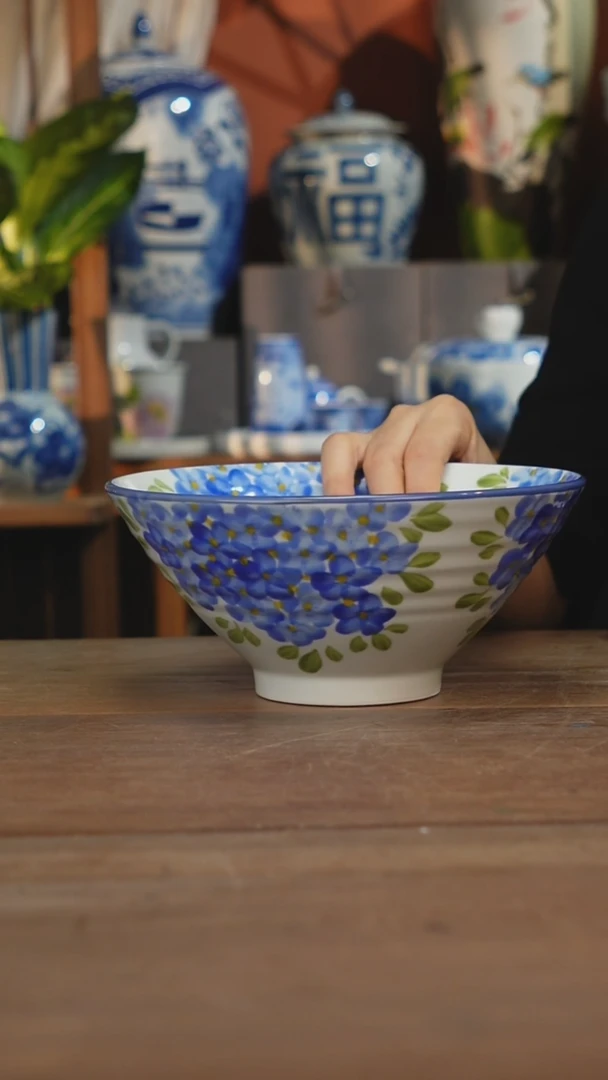 现代景德镇设计师釉下手绘陶瓷餐具