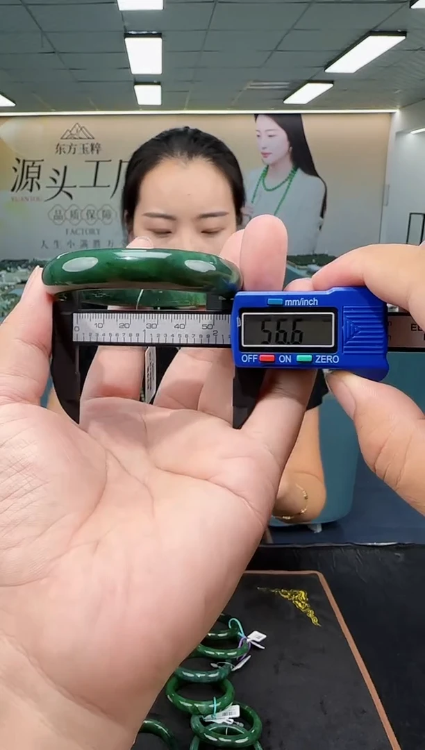 未镶嵌手镯和田玉多样性发货 拍一发一