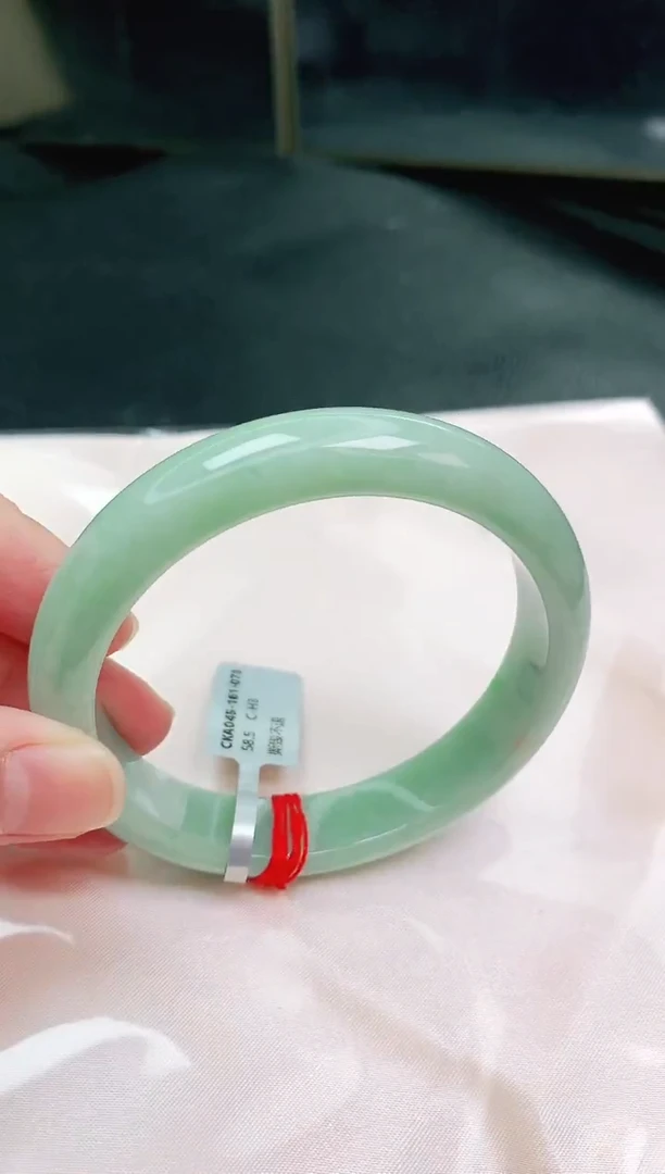 未镶嵌手镯翡翠缅甸天然A货翡翠手镯