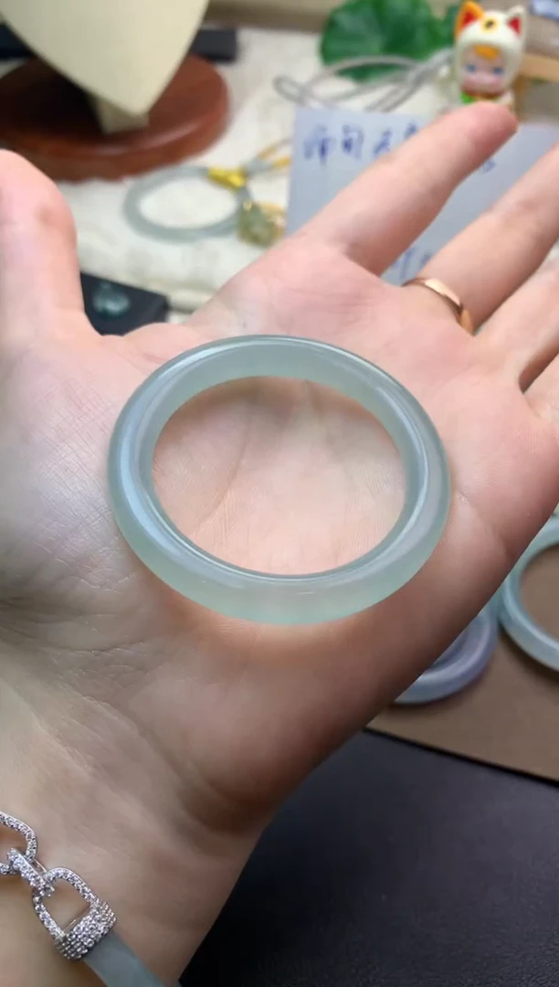 未镶嵌定制翡翠毛货