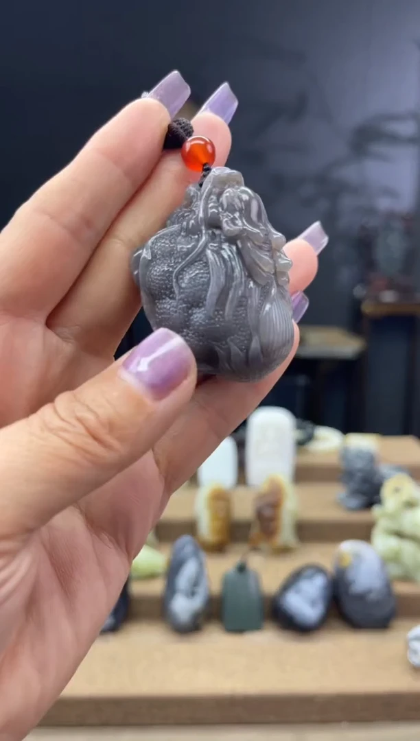 颈饰未镶嵌和田玉1