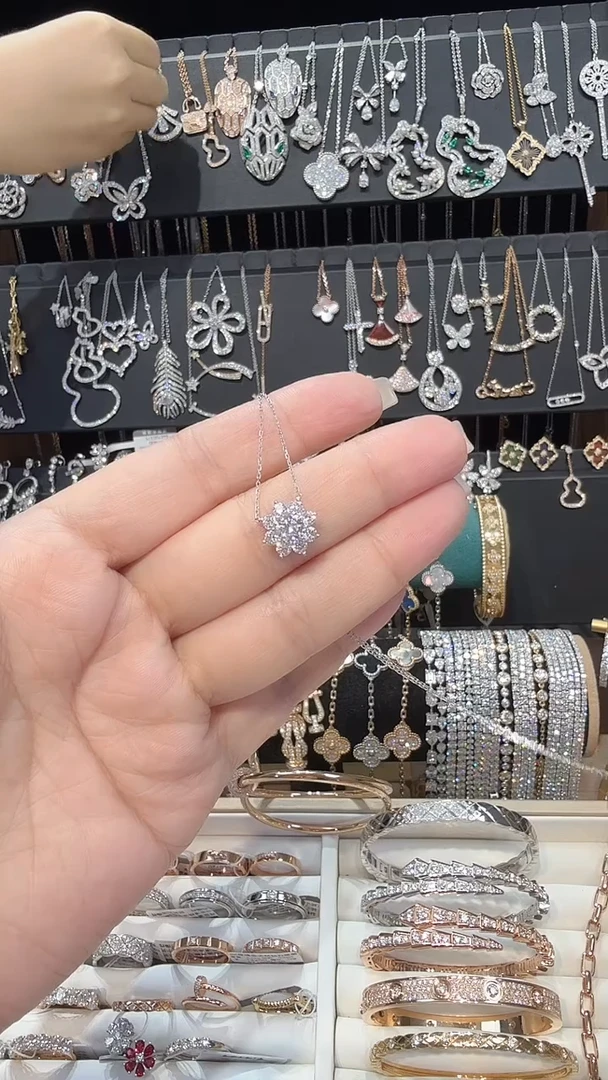 铂Pt950镶嵌实验室培育钻石项链