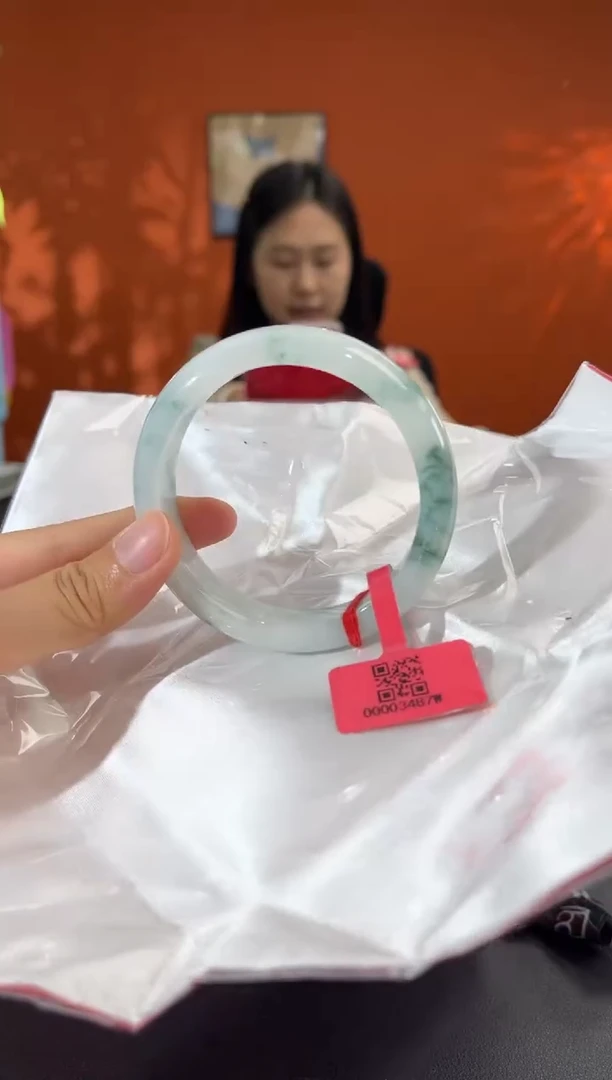 未镶嵌手镯翡翠1   58.5     575859