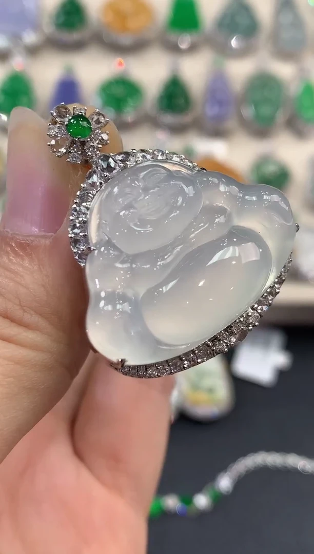 【闪购商品】翡翠吊坠(不含链)18K金镶嵌c138