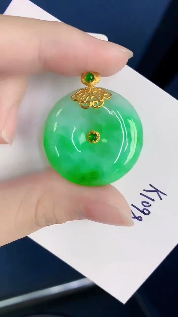 颈饰18K金镶嵌翡翠天然翡翠缅甸A货