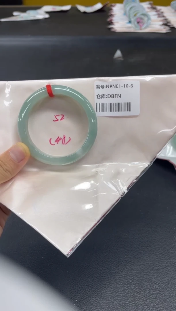 未镶嵌手镯翡翠翡翠手镯
