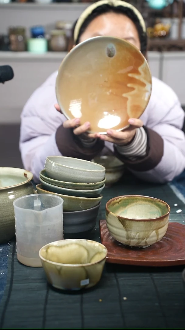 浪鬼家釉绘柴烧盘