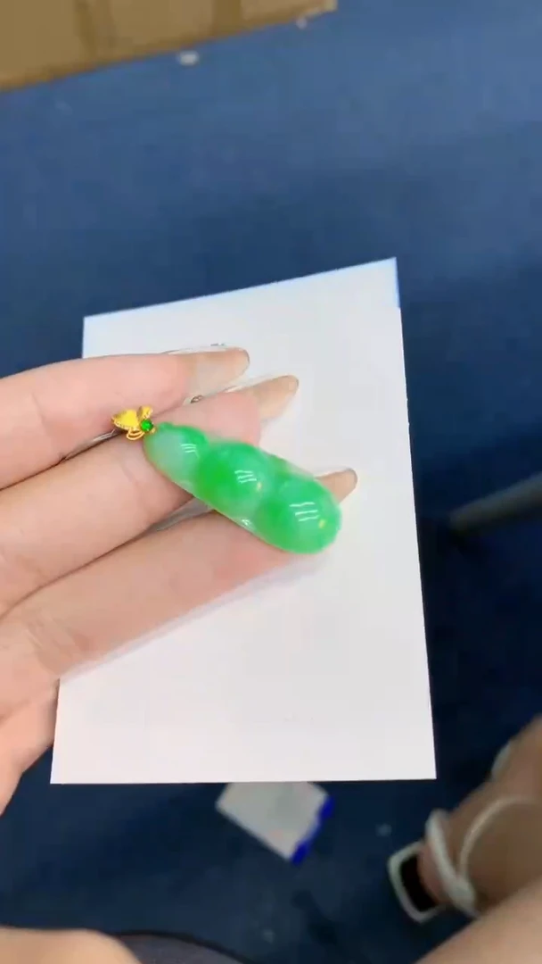 翡翠18K金镶嵌吊坠(不含链)1