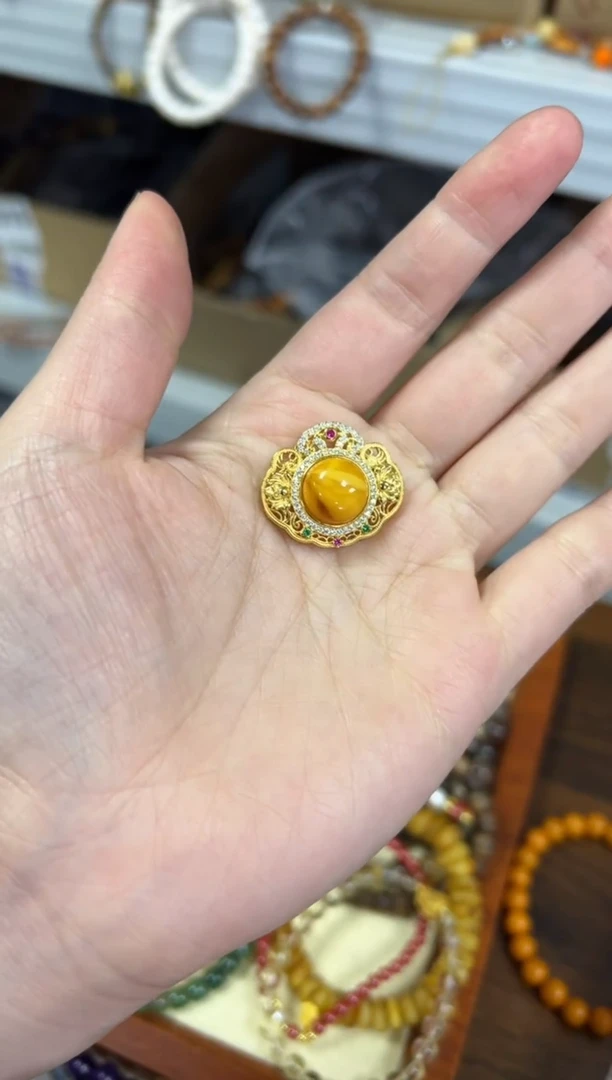 【闪购商品】蜜蜡颈饰银S925镶嵌蜜蜡如意银镶嵌吊坠[3338]