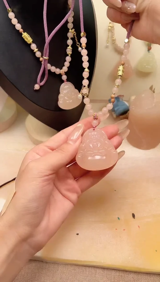吊坠(赠链)未镶嵌石英质玉天然新疆冰藕粉大肚弥勒佛吊坠