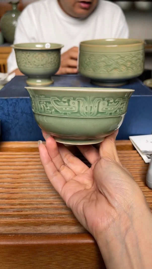 其他西周青铜小碗1个