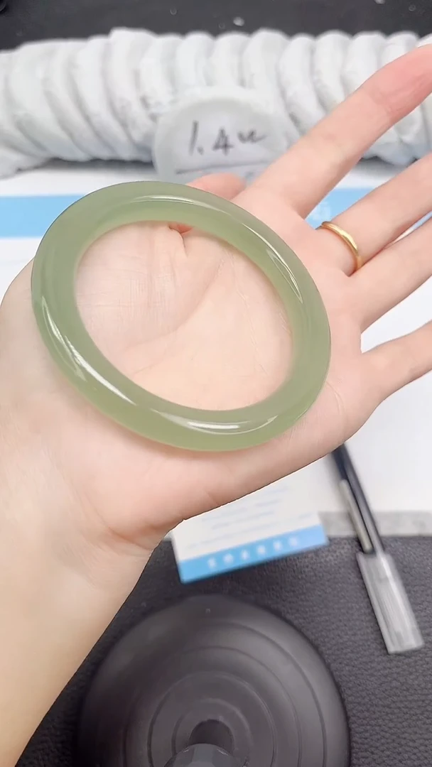 石英质玉手镯未镶嵌171-55.5