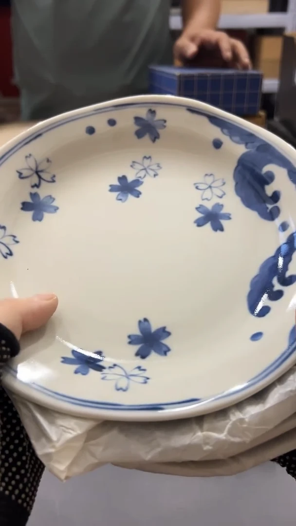 瓷片W****8默认微瑕，满38包邮061