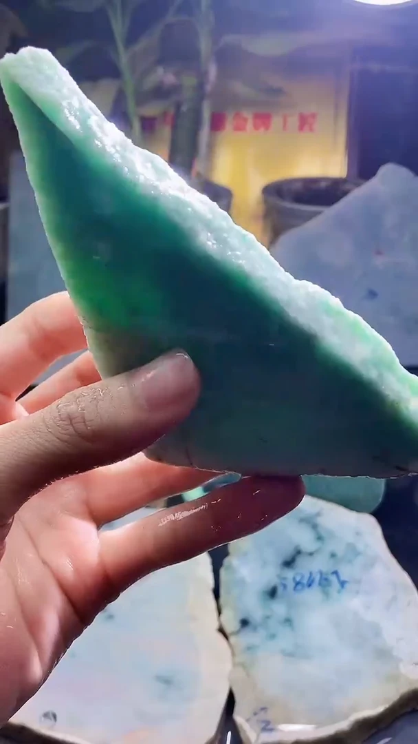 未镶嵌挂件翡翠小雨235