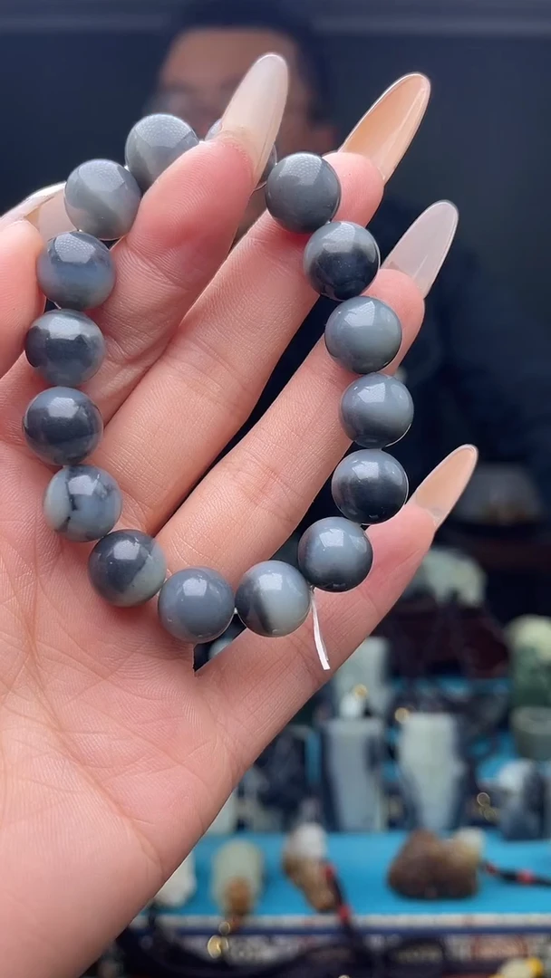 未镶嵌和田玉挂件1