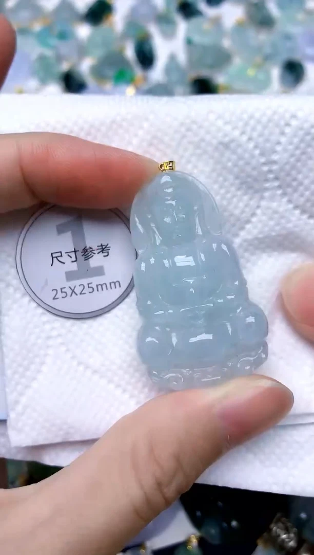 颈饰18K金镶嵌翡翠天然A货翡翠