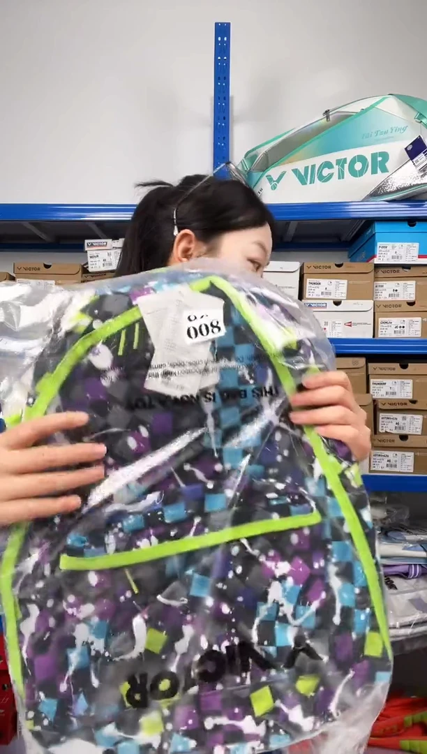 8号清仓福利，不退不换！！！绿色双肩包