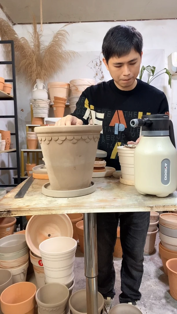 瑕疵无售后25*23灰陶巴洛克 1盆1托