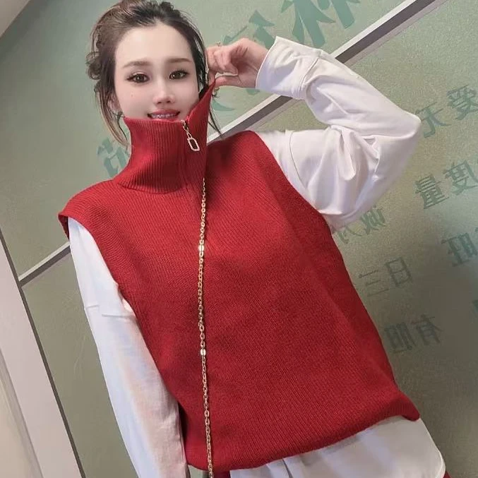 流行款红色拉链马甲