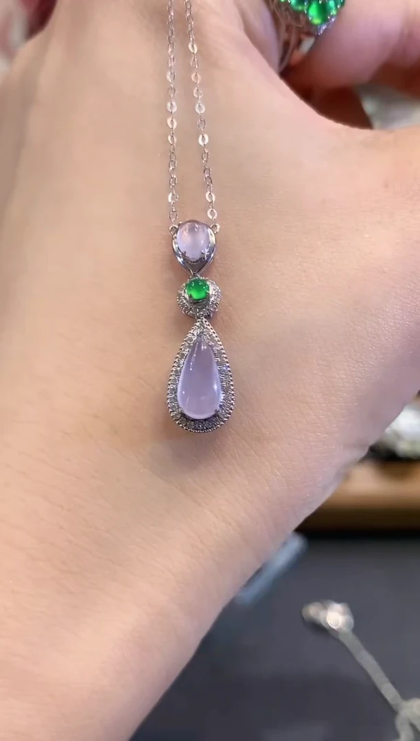 吊坠(不含链)18K金镶嵌翡翠B25 紫货有色差