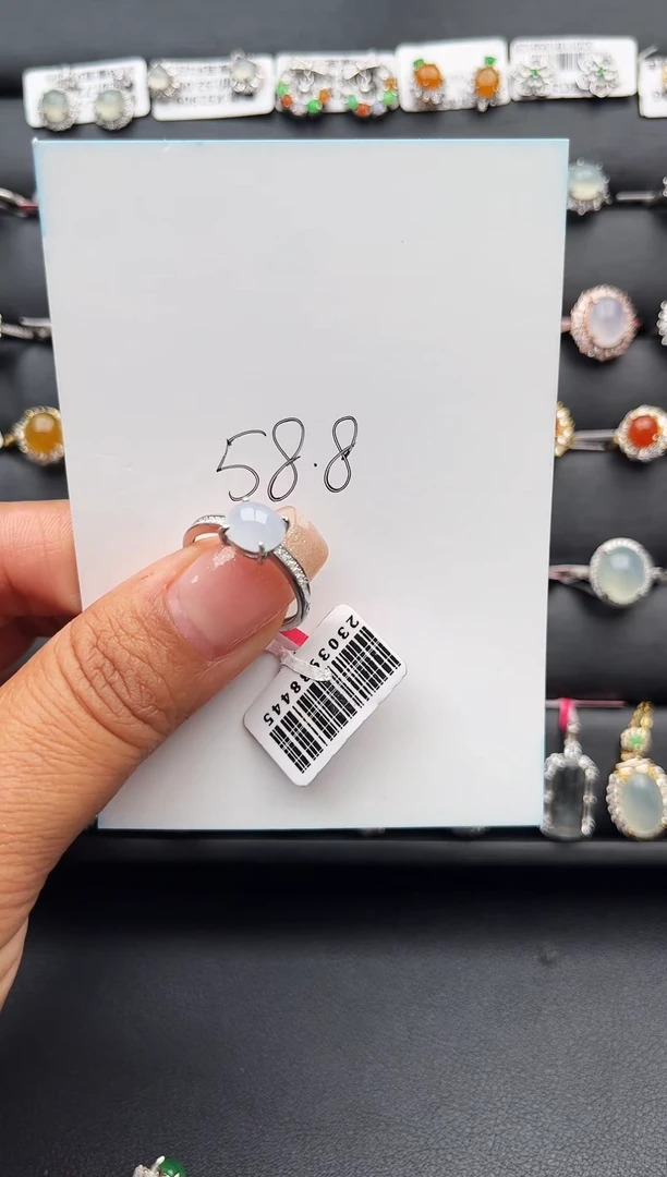 【闪购商品】翡翠戒指银S925镶嵌缅甸天然A货翡翠S925银镶嵌