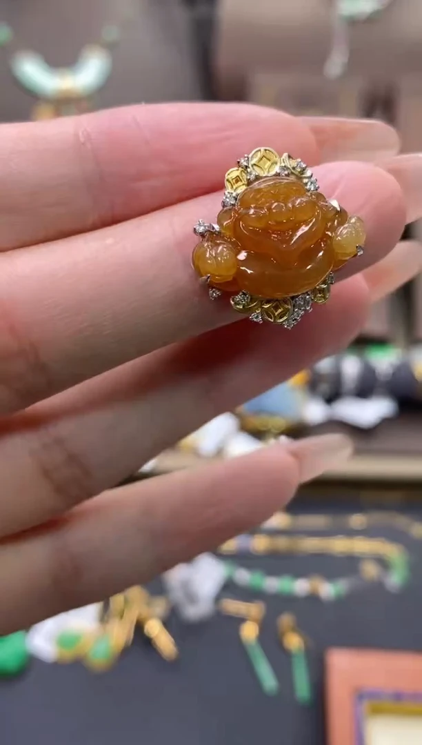 【闪购商品】翡翠颈饰18K金镶嵌净货11046