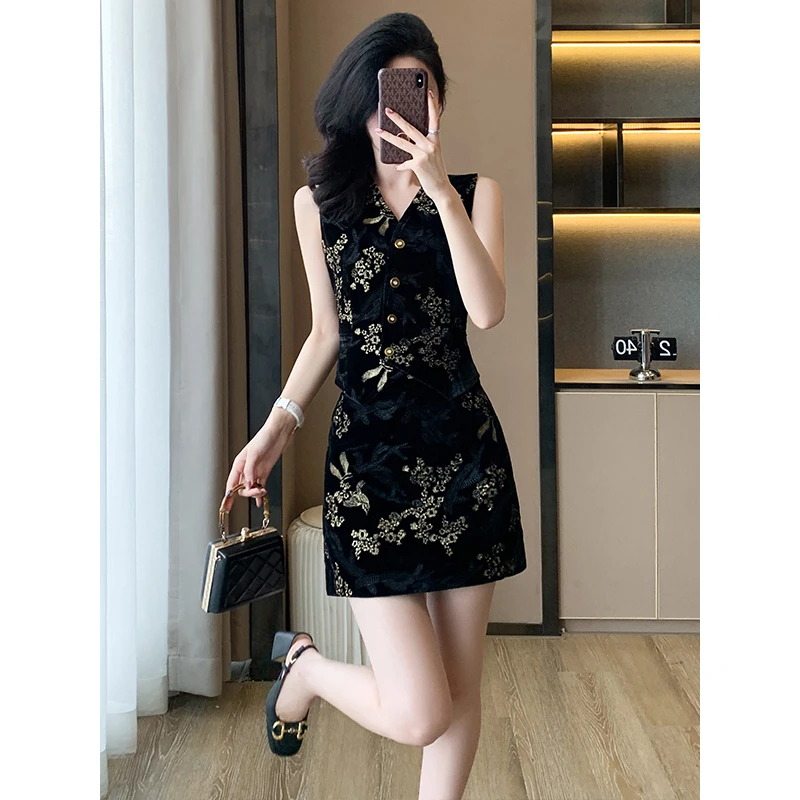 新中式刺绣丝绒马甲短裙套装女夏季新款小香风气质名媛国风两件套
