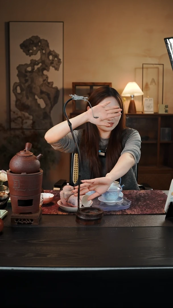 1竹龙衔露-楠竹大漆龙挂香