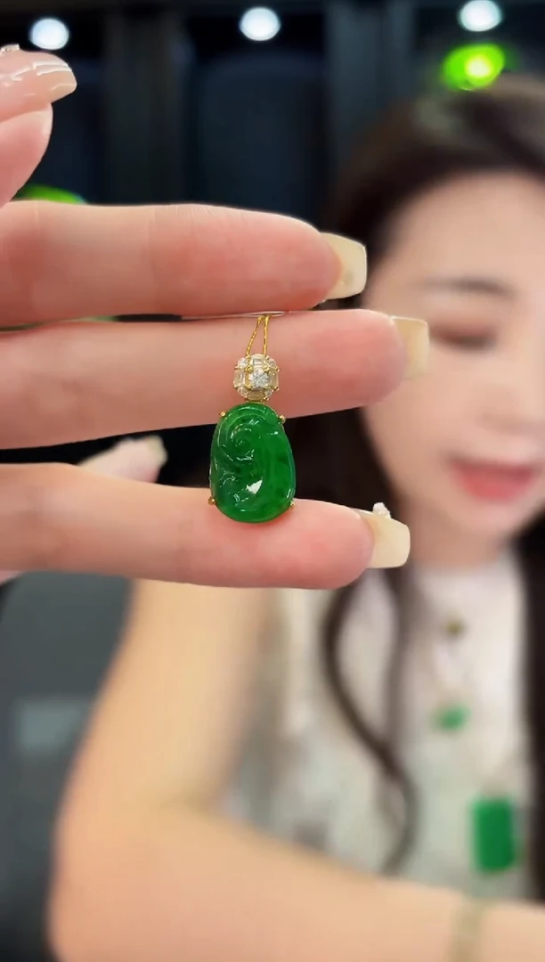 翡翠未镶嵌吊坠(不含链) 缅料A货/支持复检/一件
