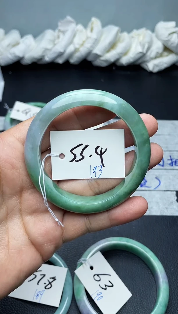 未镶嵌手镯翡翠193