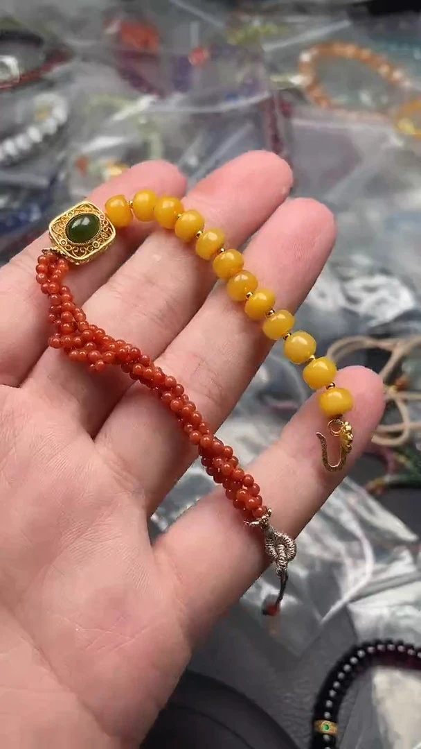 未镶嵌蜜蜡手串多样性发货拍一发一