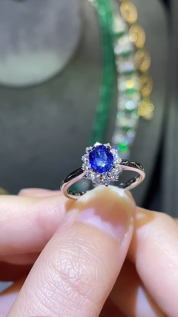 蓝宝石戒指18K金镶嵌斯里兰卡  皇家蓝1.17ct