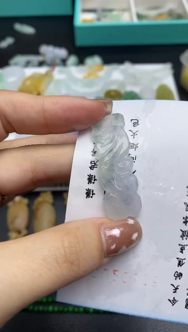 未镶嵌定制翡翠翡翠毛货~