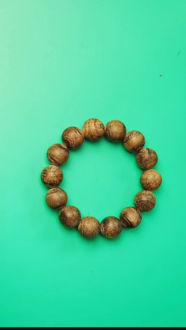 沉香手串文莱黑棋单圈16mm   03264