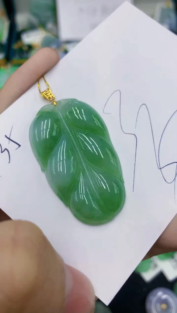 翡翠18K金镶嵌颈饰彩111111