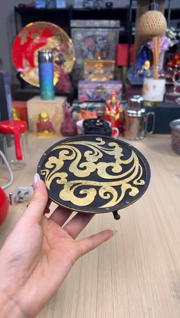 81铜器-圆形祥云铜托