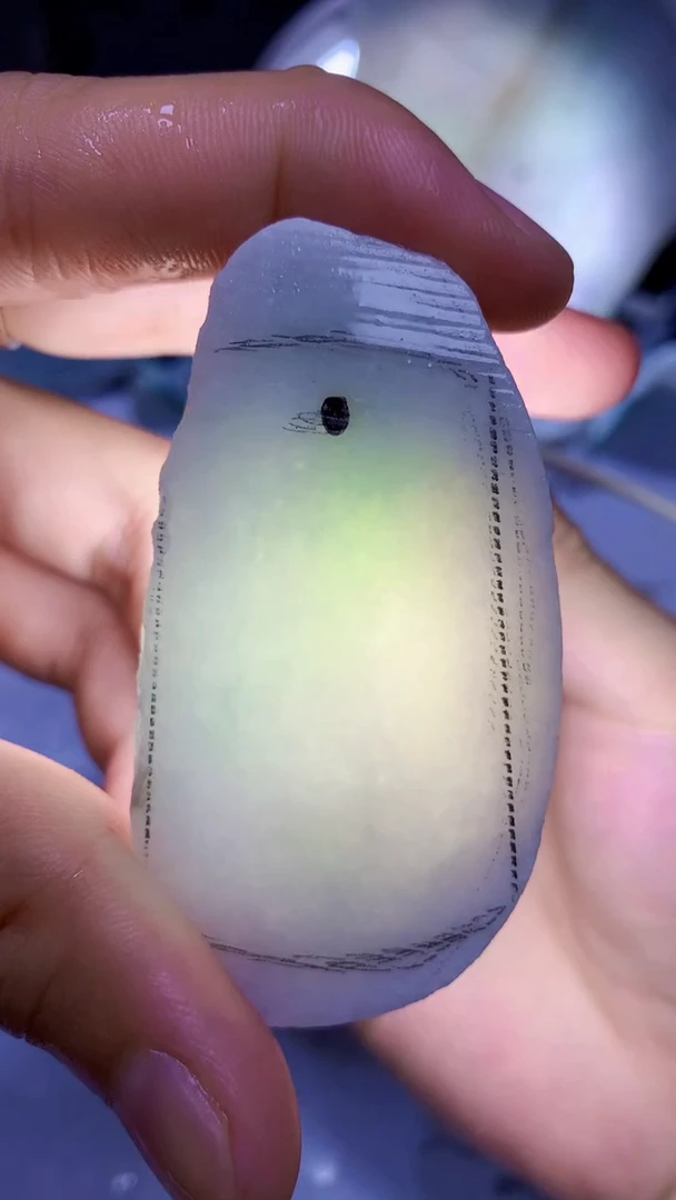 翡翠裸石缅甸天然A货8540