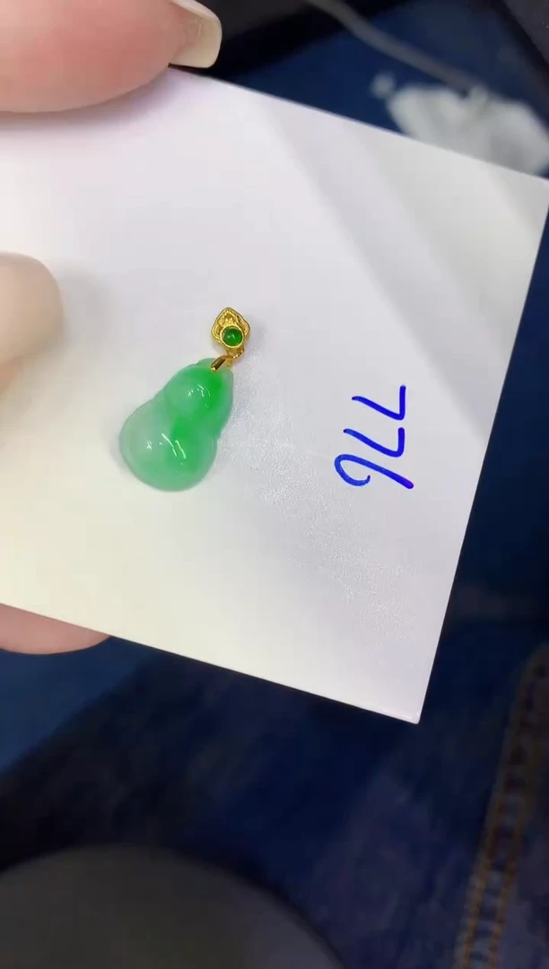 颈饰未镶嵌翡翠缅甸天然翡翠A货