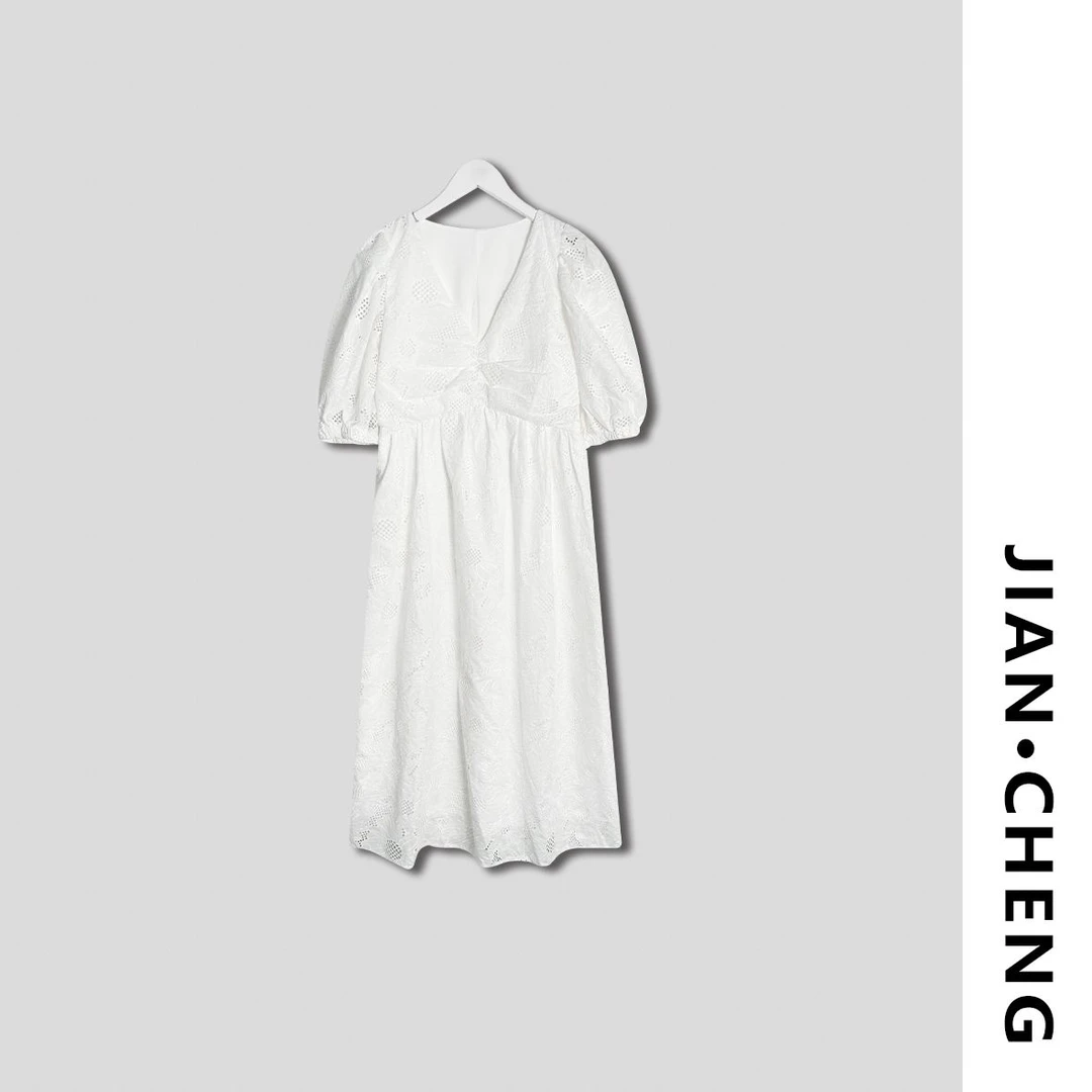 【简柽】赫本风镂空刺绣连衣裙D507-8188