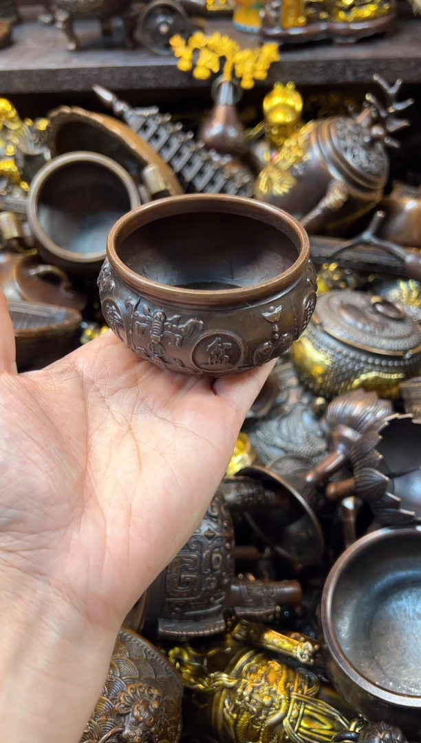 1案台摆件，物品摆件