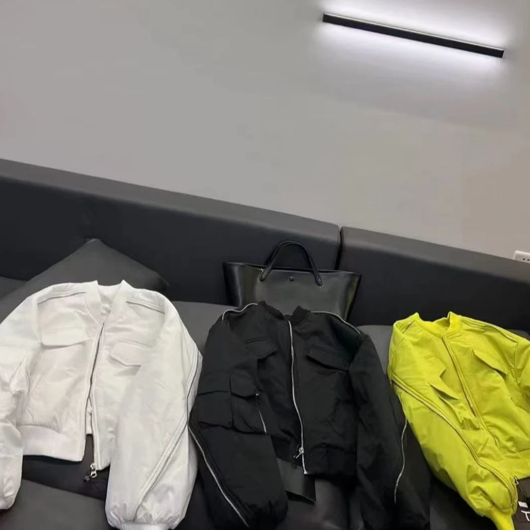 【岩哥推荐】三色拉链款女士外套