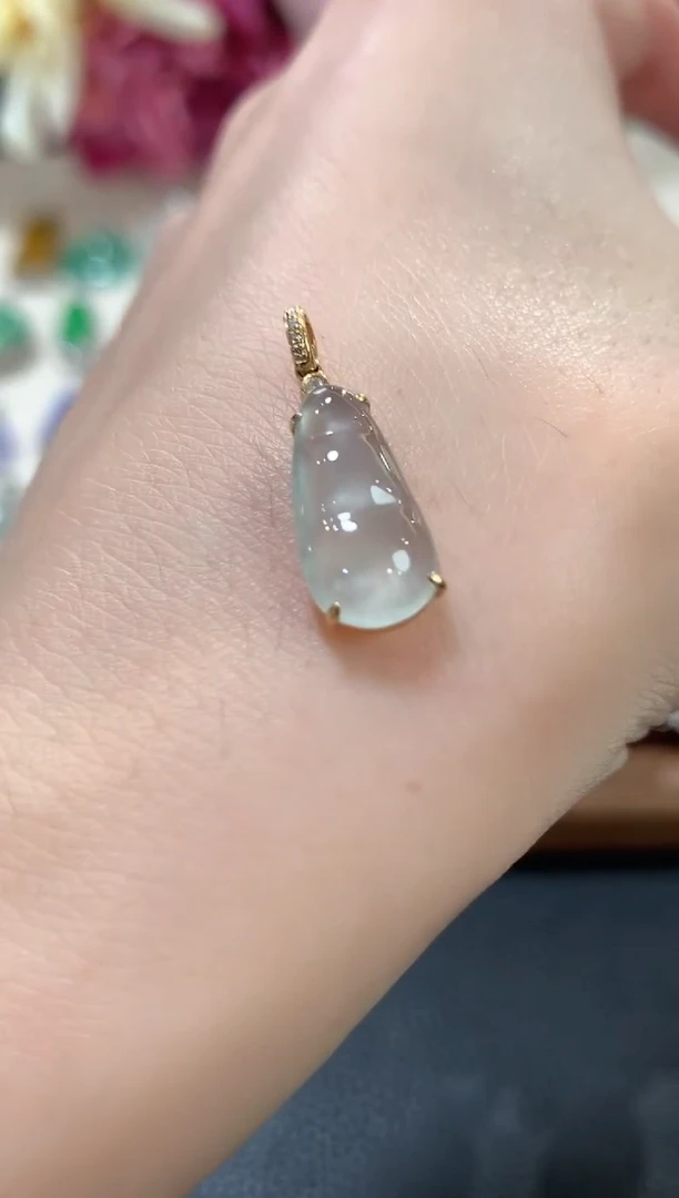 吊坠(不含链)18K金镶嵌翡翠a22