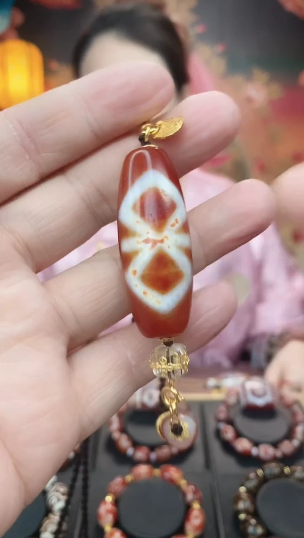 【闪购商品】玛瑙/玉髓吊坠未镶嵌玛瑙楚楚吊坠