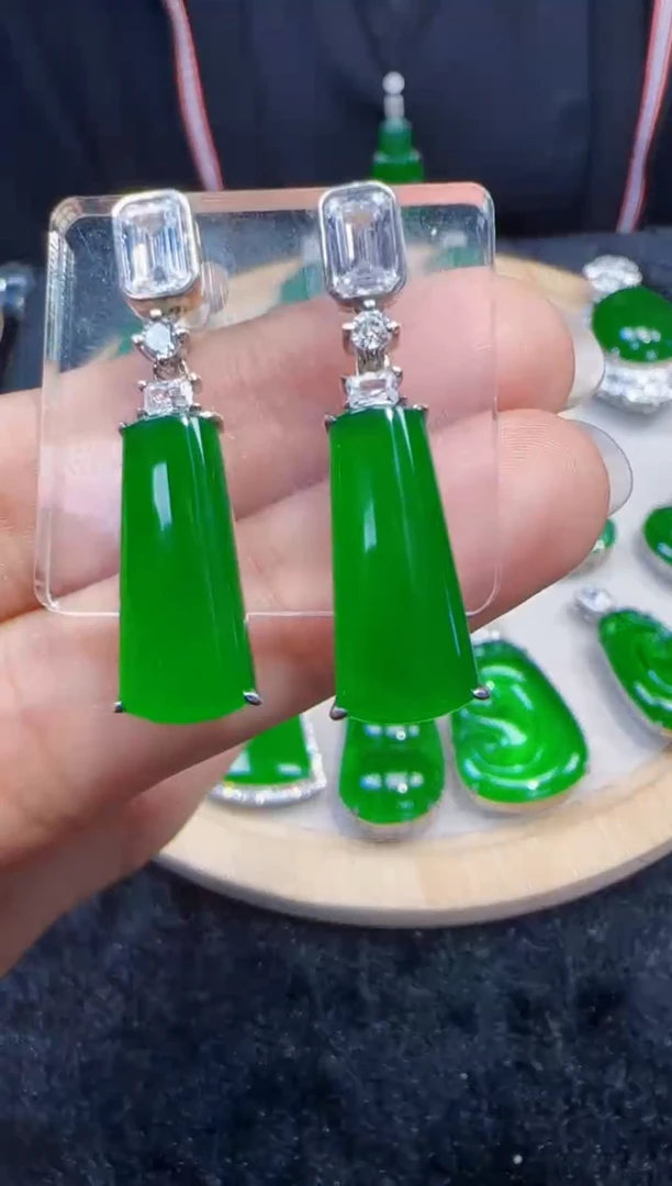 未镶嵌定制翡翠翡翠耳环101